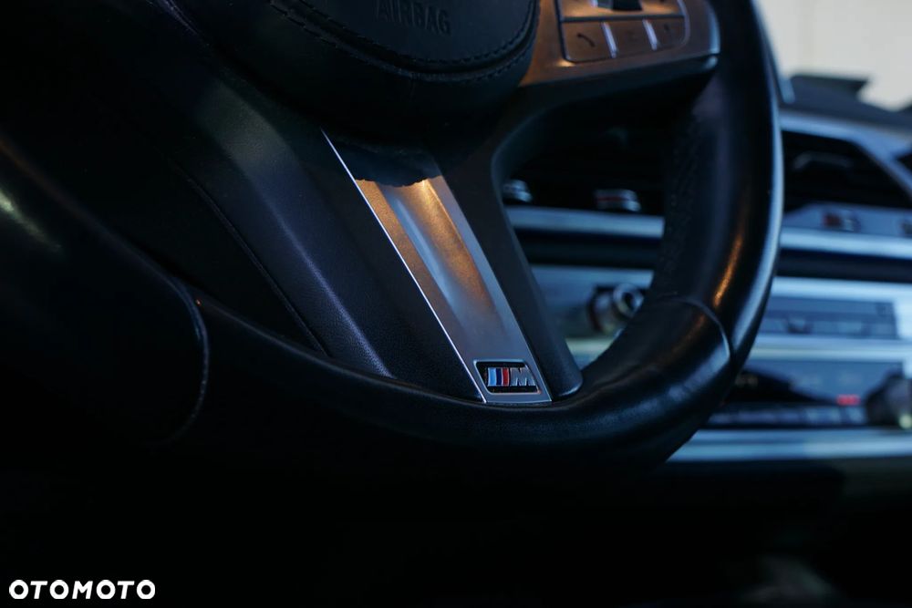 BMW Seria 7 730d xDrive - 27