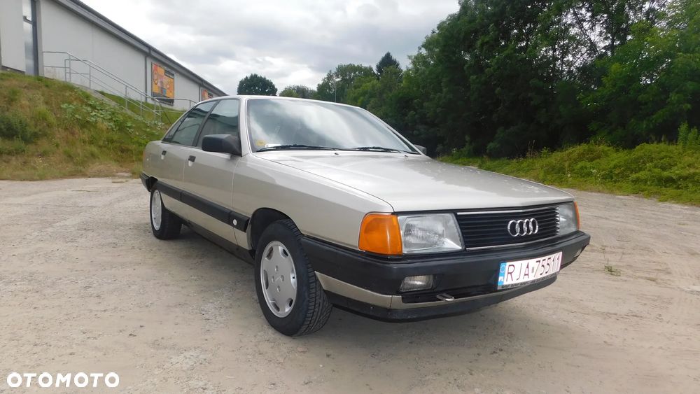Audi 100 1.8 E - 13