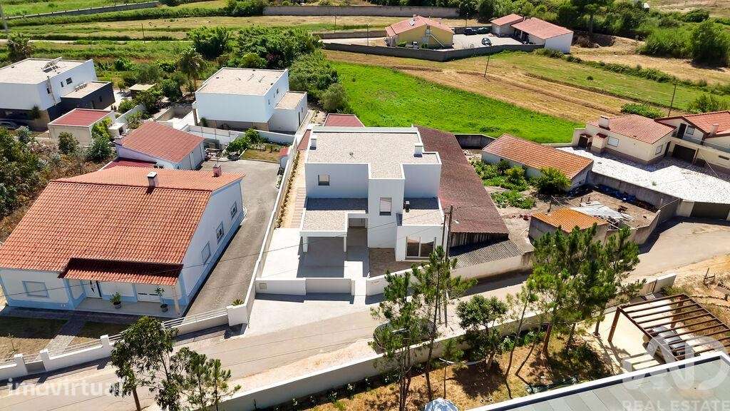 Casa / Villa T4 em São Martinho do Porto de 275 m2 - Grande imagem: 5/28
