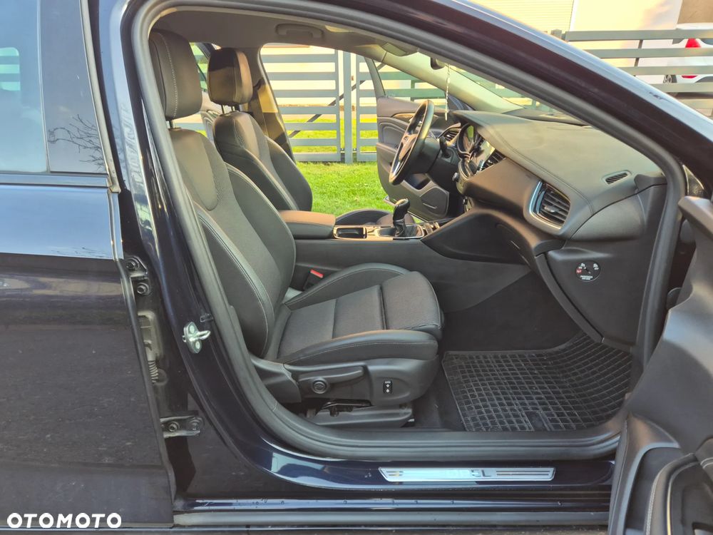 Opel Insignia 1.5 Direct InjectionTurbo Business Innovation - 29