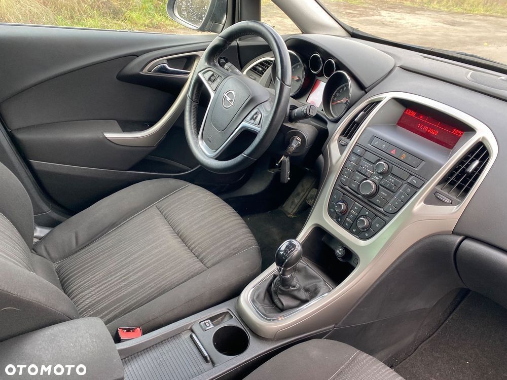 Opel Astra - 38