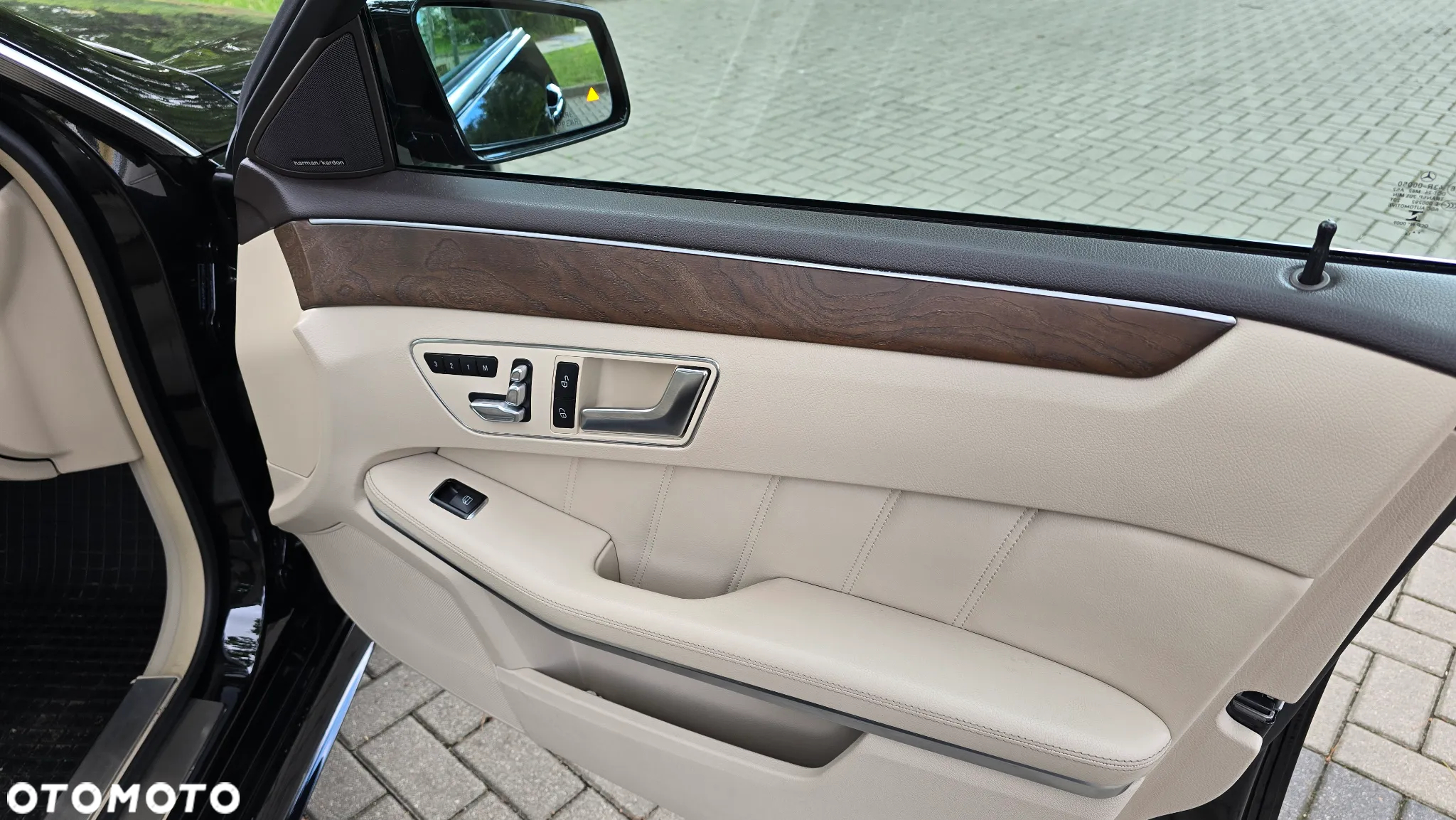 Mercedes-Benz Klasa E - 29