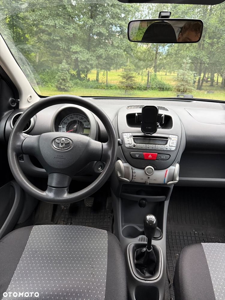 Toyota Aygo - 14