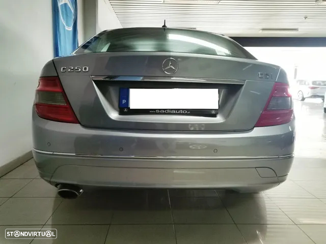 Mercedes-Benz C 250 CDi Avantgarde BlueEfficiency - 4