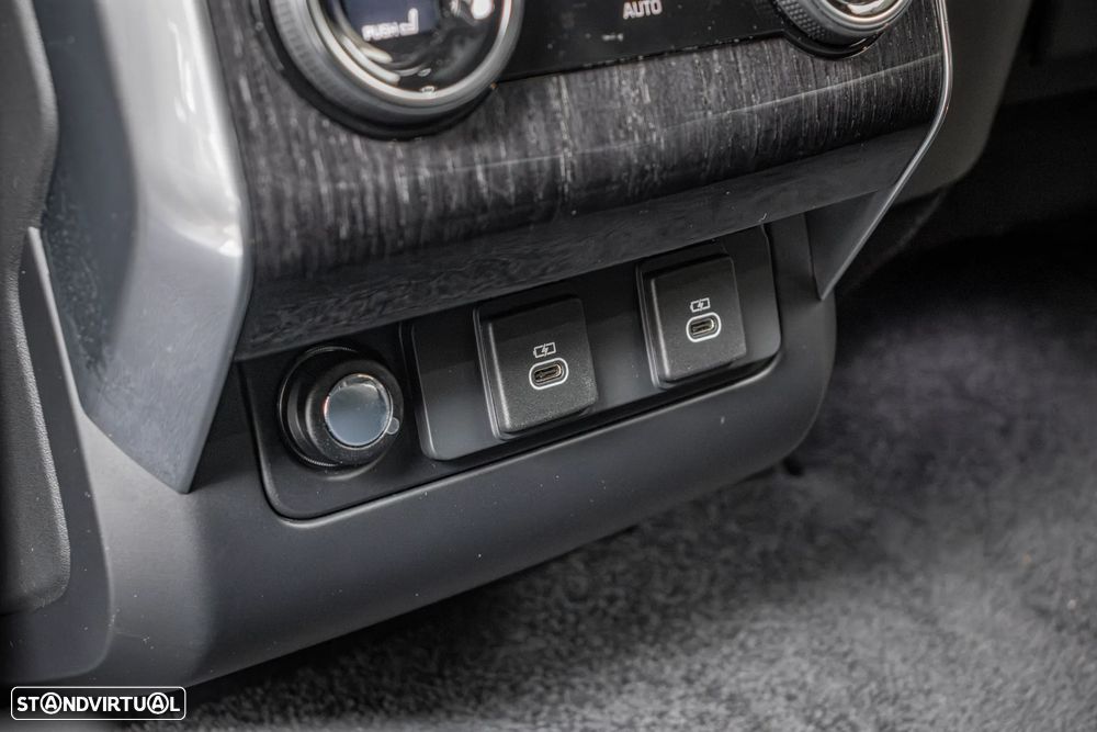 Land Rover Range Rover Sport D350 Autobiography - 47