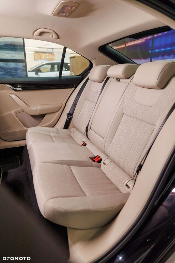 Skoda Octavia 1.4 TSI Style DSG - 22