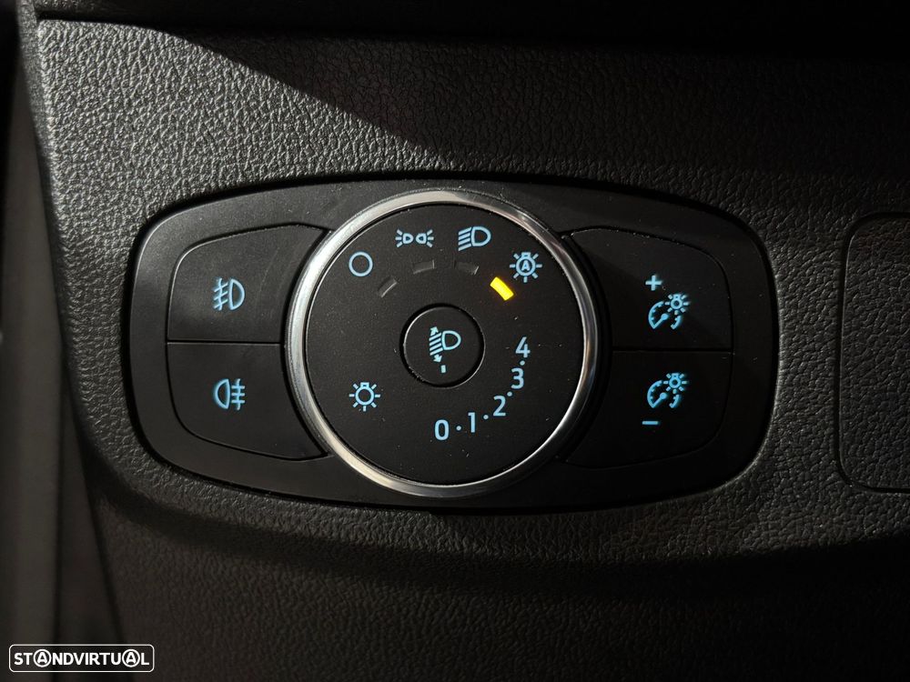 Ford Focus 1.0 EcoBoost MHEV ST-Line - 24