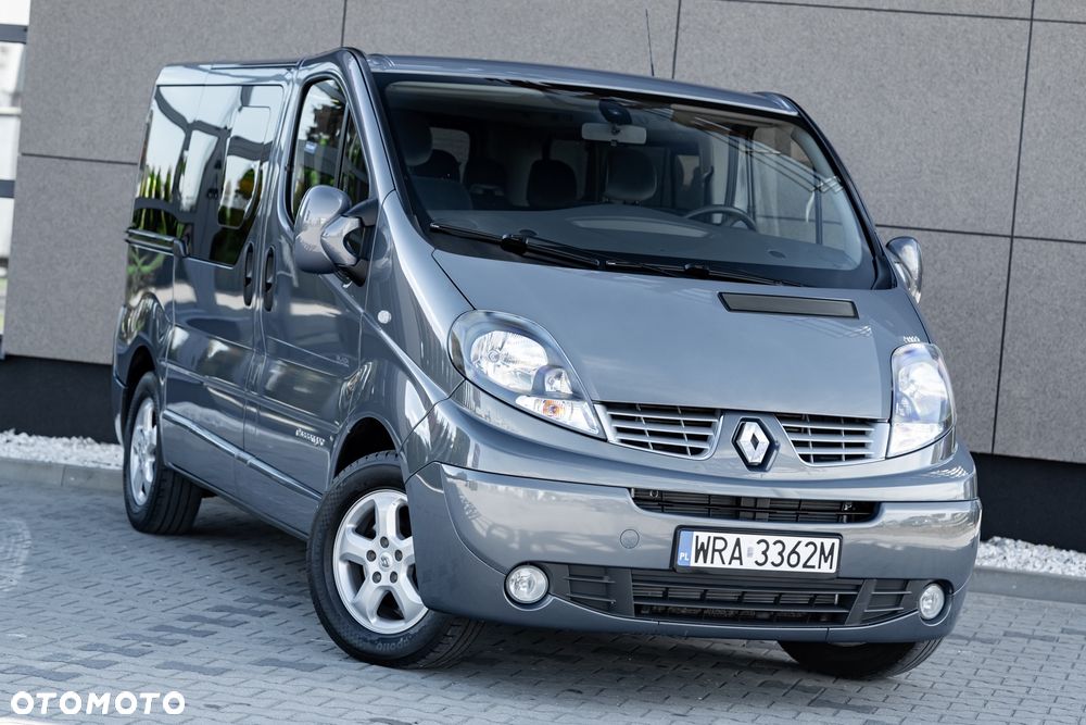 Renault Trafic FAP Grand Passenger Black Edition - 4