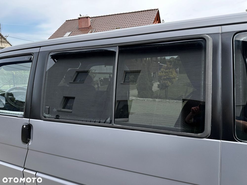 Volkswagen Multivan - 28