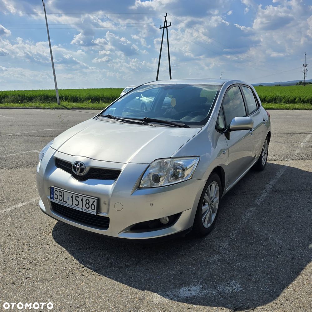 Toyota Auris 2.0 D-4D Premium - 1
