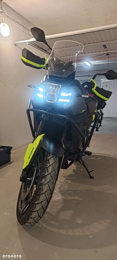 QJMOTOR SVT 650X - 4