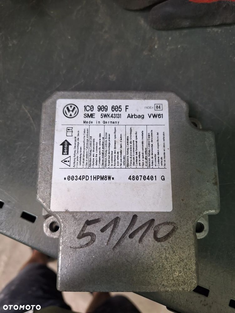 moduł poduszek sensor airbag Skoda sharan Fabia II 1C0909605F   (51/10)    (105/2) - 8