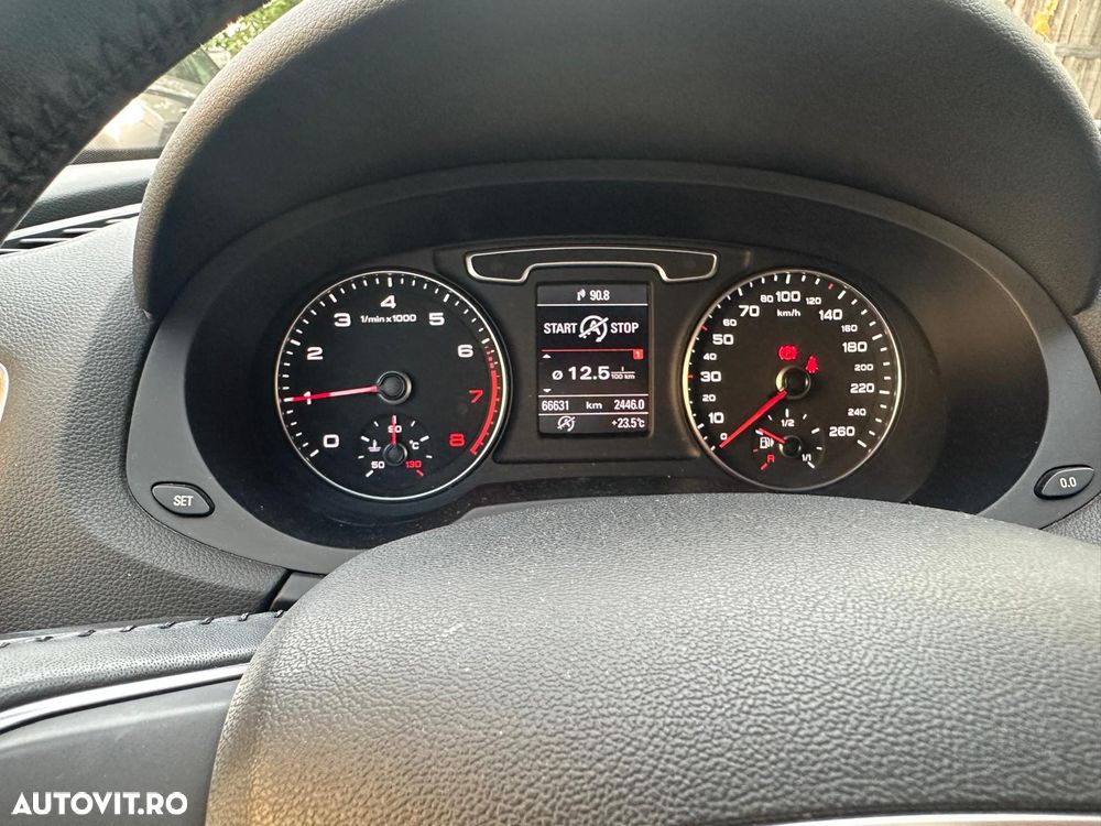 Audi Q3 1.4 TFSI - 11