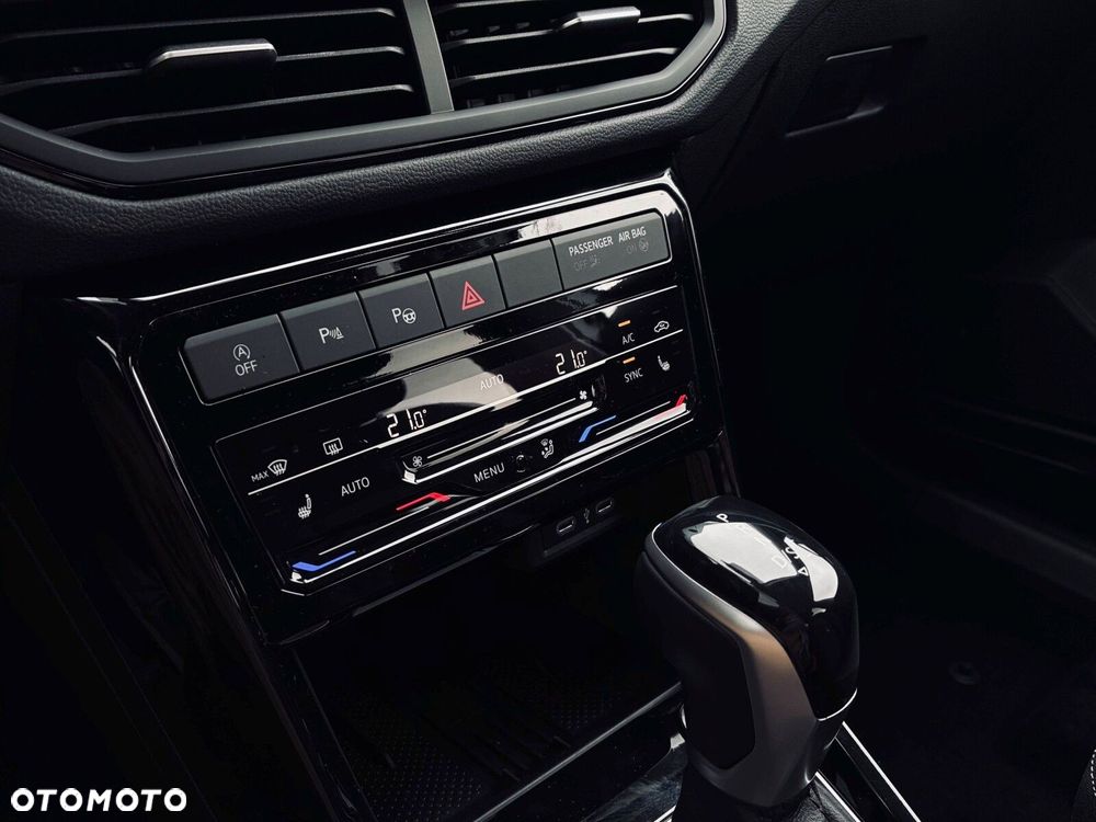 Volkswagen T-Cross - 20