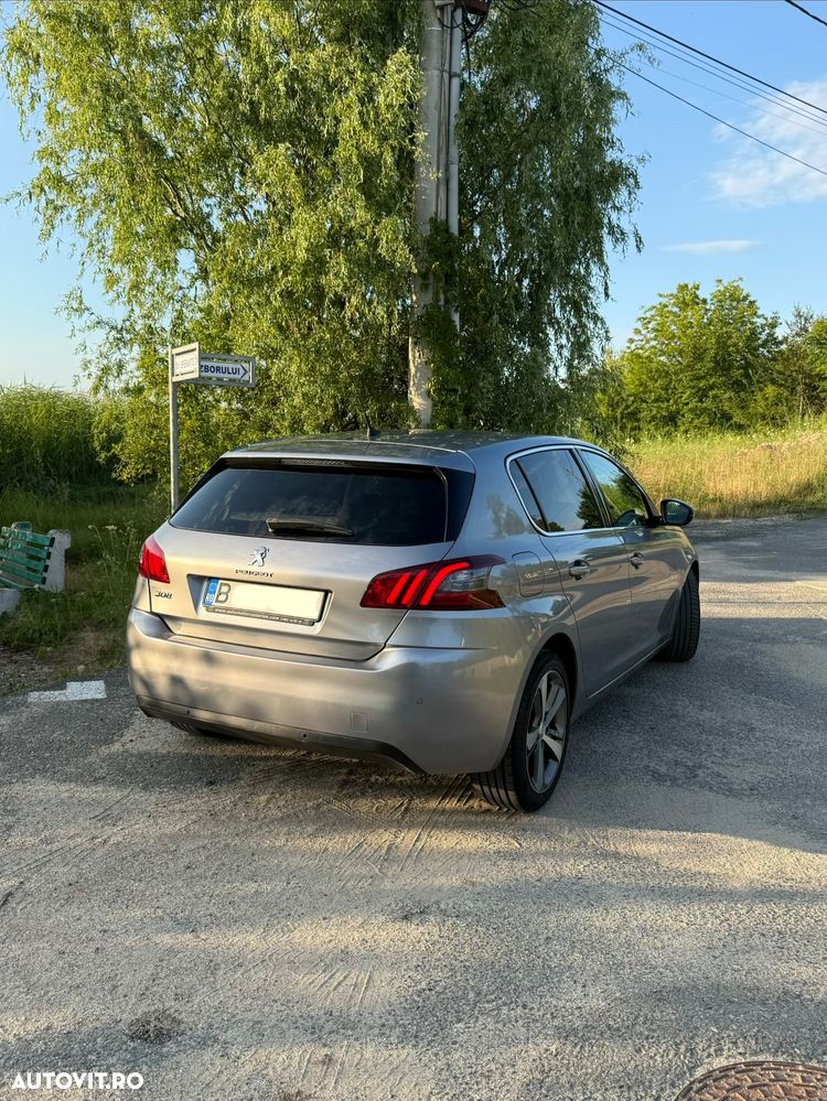 Peugeot 308 1.2 L PureTech Turbo Allure Aut. - 5