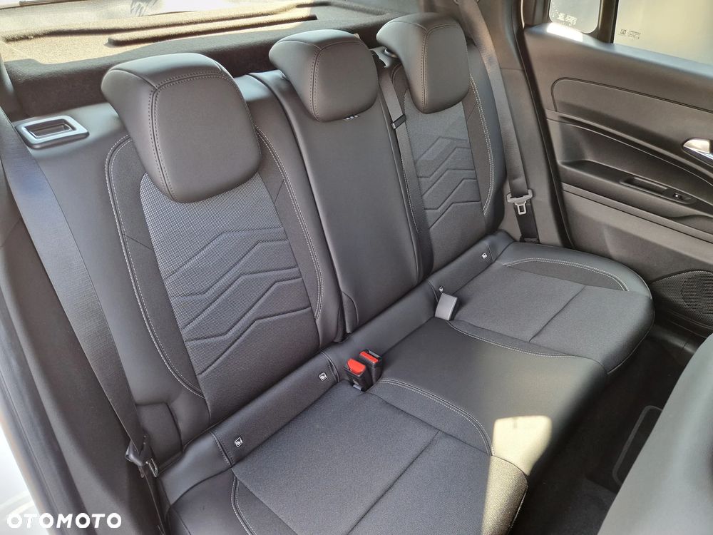 Jeep Avenger 1.2 T3 mHEV Altitude FWD eDCT6 - 22