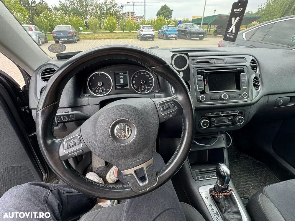 Volkswagen Tiguan - 10
