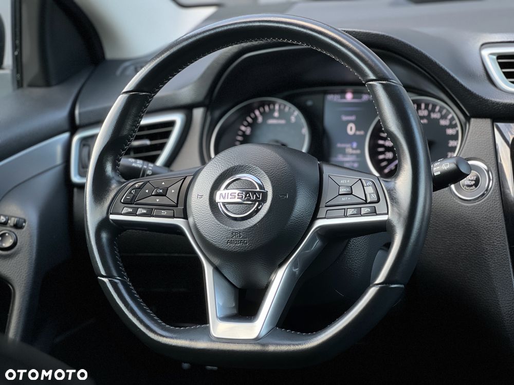 Nissan Qashqai 1.3 DIG-T MHEV N-Connecta - 32