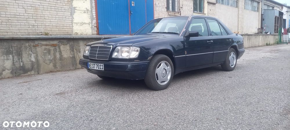Mercedes-Benz Klasa E - 1