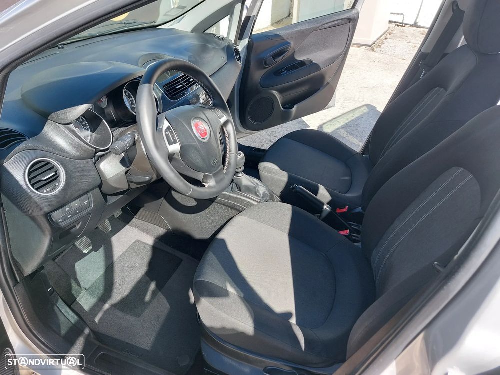 Fiat Punto 1.2 Young S&S - 9