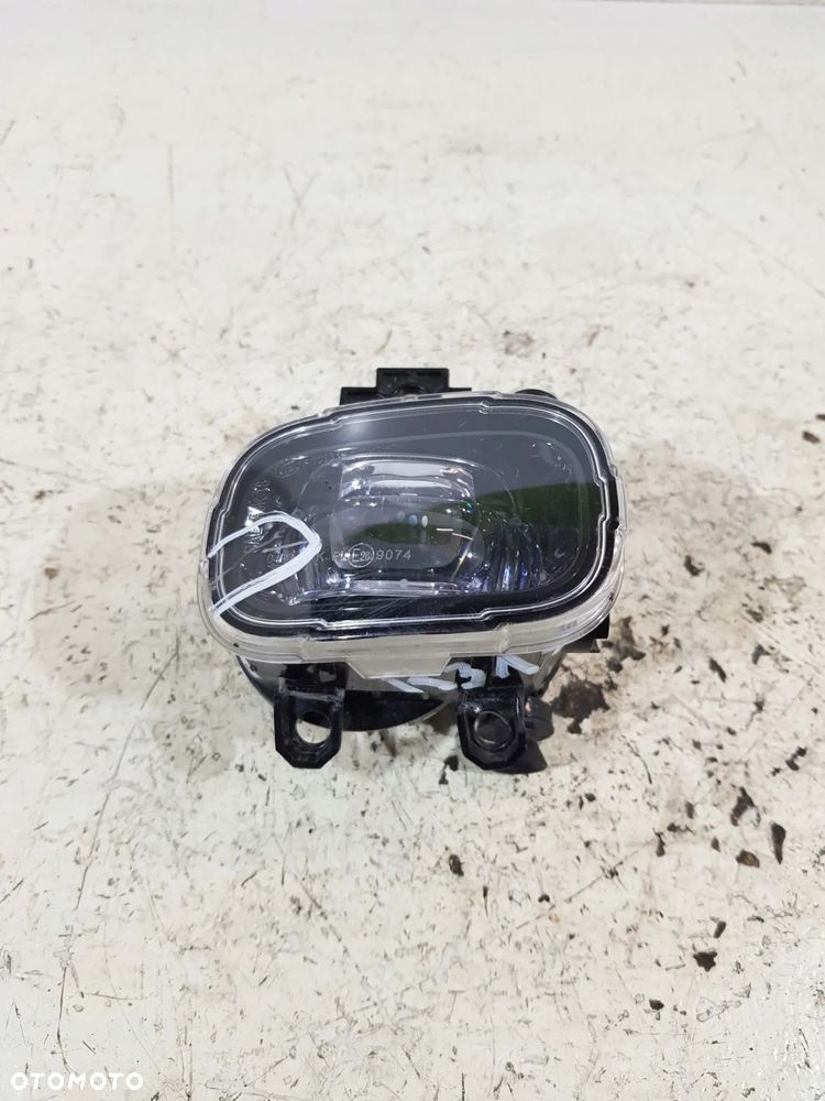 HALOGEN PRAWY PRZÓD 261504122R RENAULT CLIO V CAPTUR TRAFIC - 2