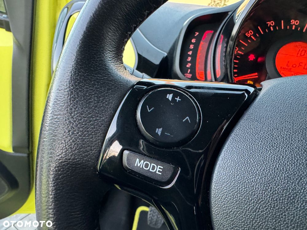 Toyota Aygo x mit x-business Paket - 29