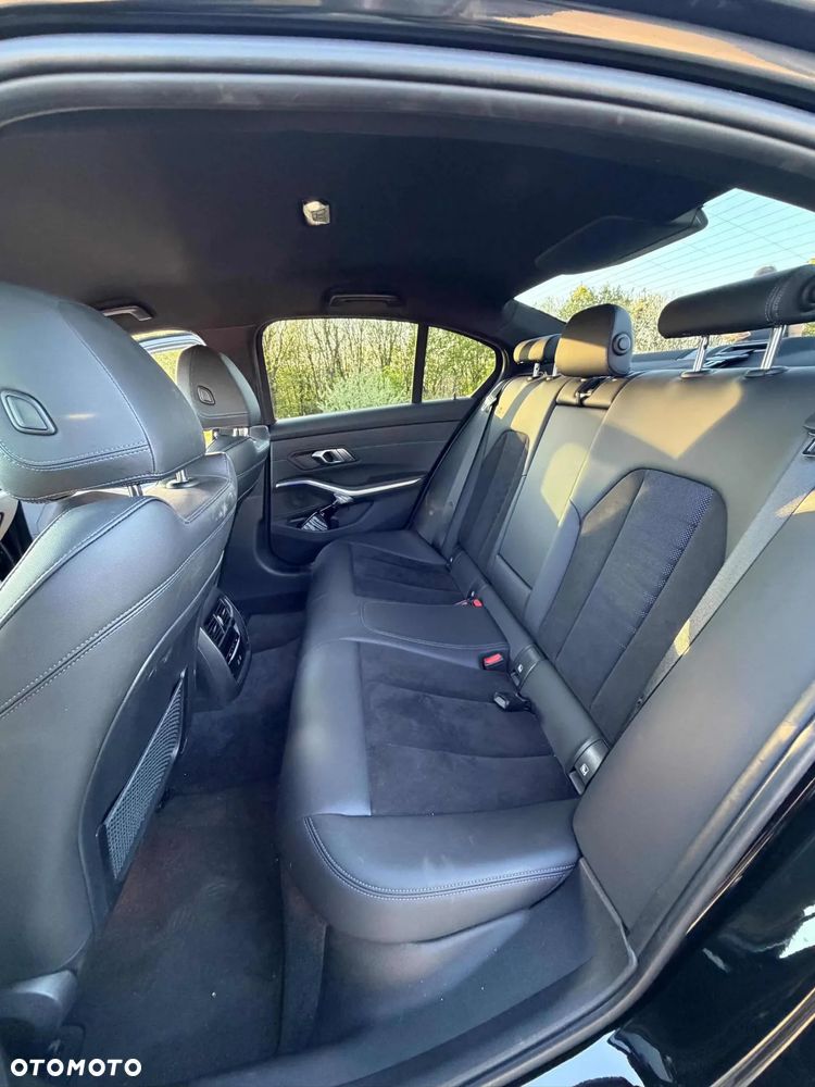 BMW Seria 3 M340i xDrive sport - 12
