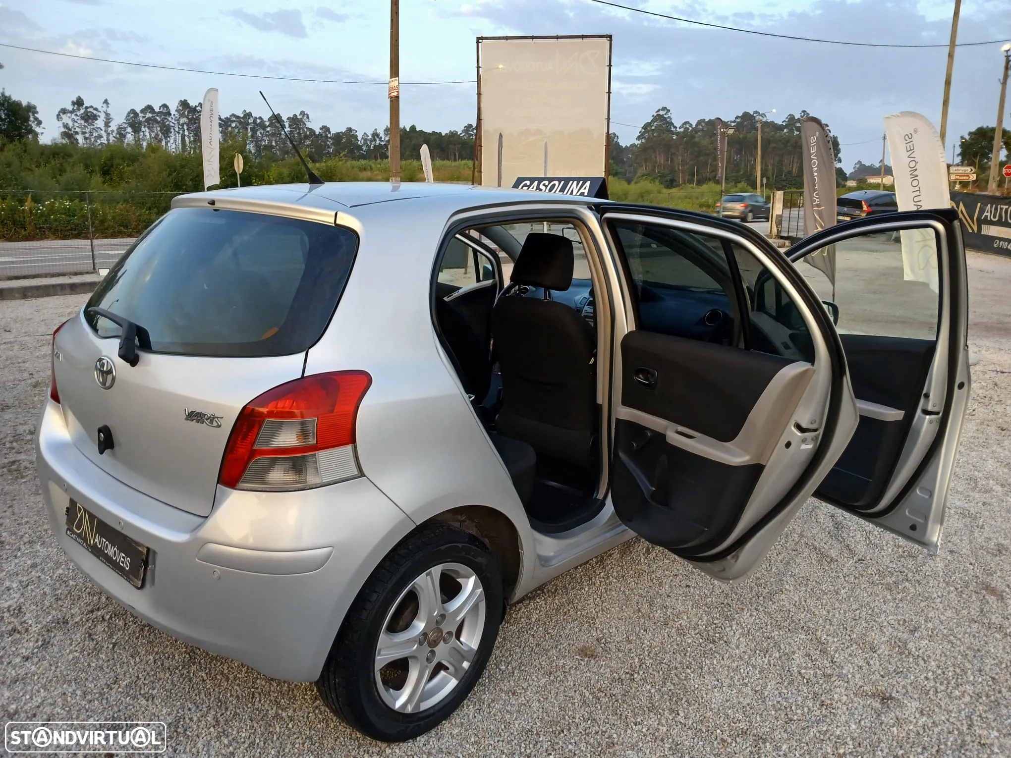 Toyota Yaris 1.0 VVT-i AC - 7