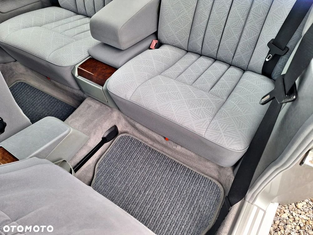Mercedes-Benz W124 (1984-1993) - 32