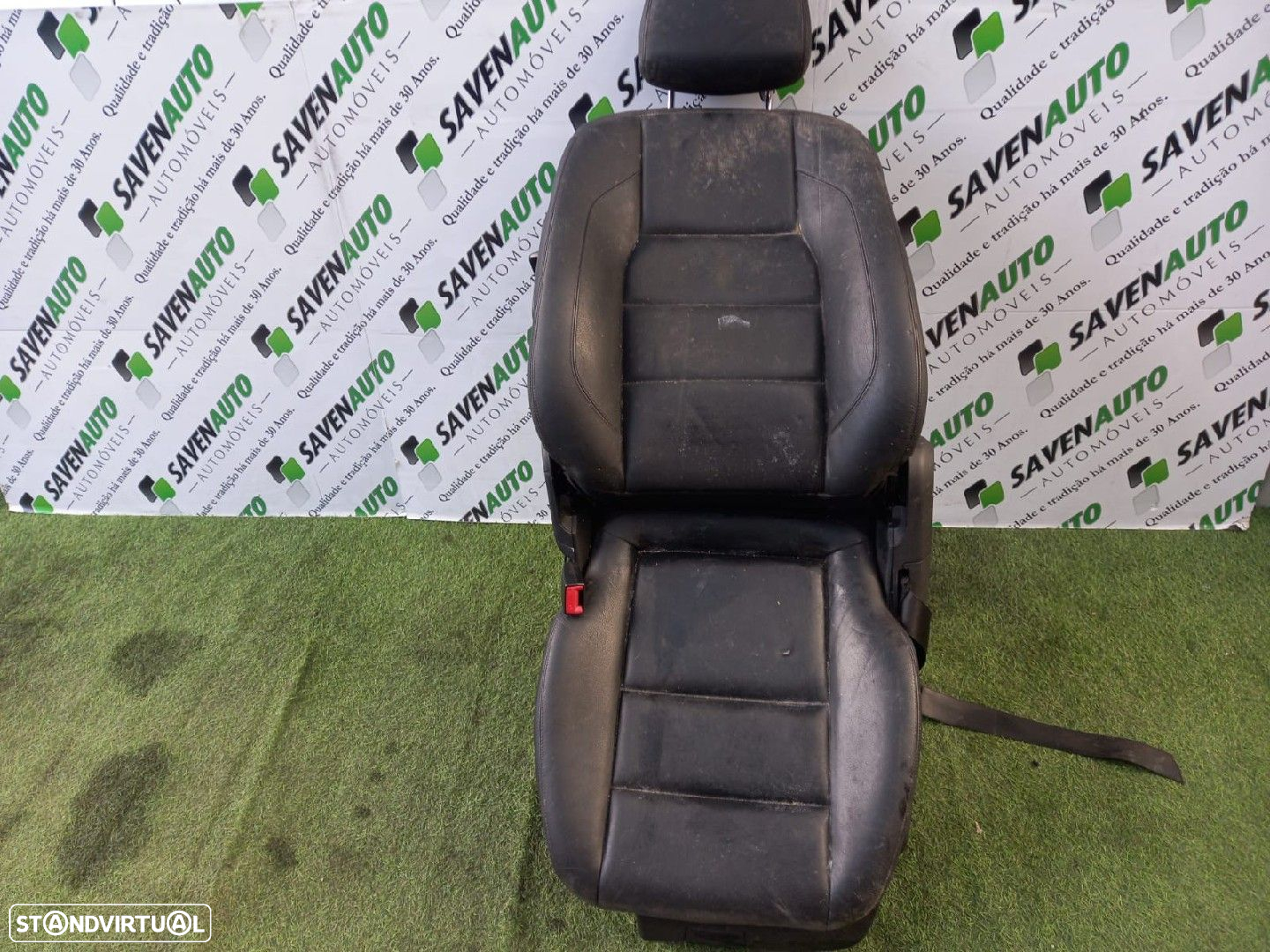 Conjunto Bancos Mercedes-Benz C-Class (W204) - 2