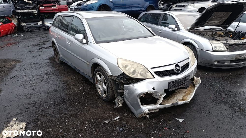 36039 Opel Vectra C lift 2006 rok silnik 1.9 CDTI 150 km Z19DTH lakier Z157 - 1