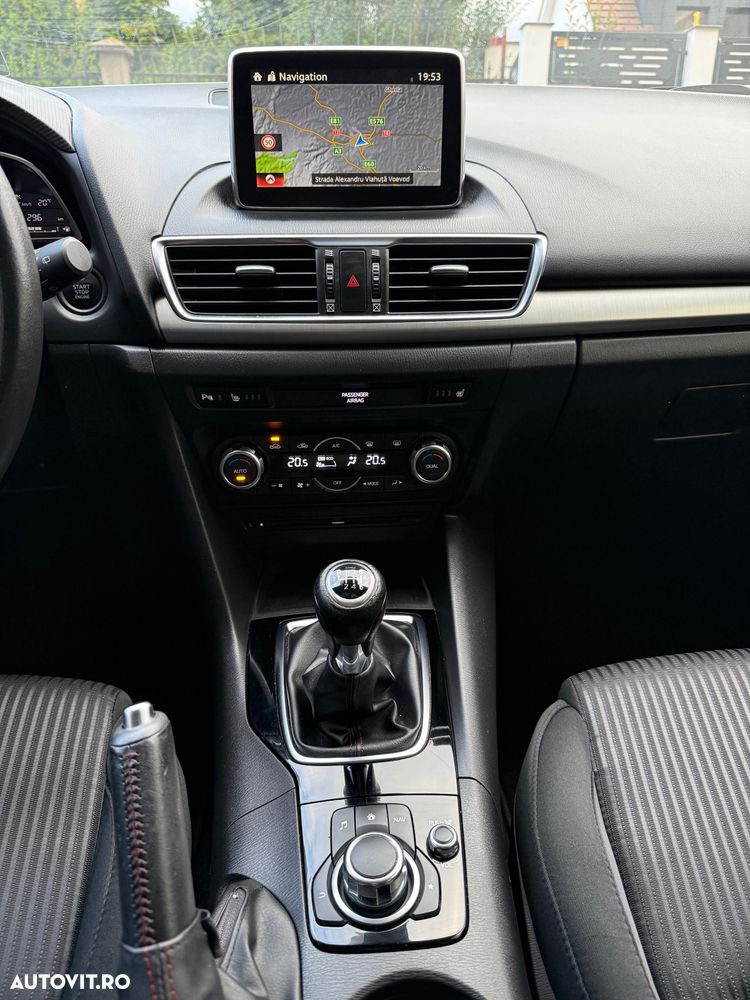 Mazda 3 - 17