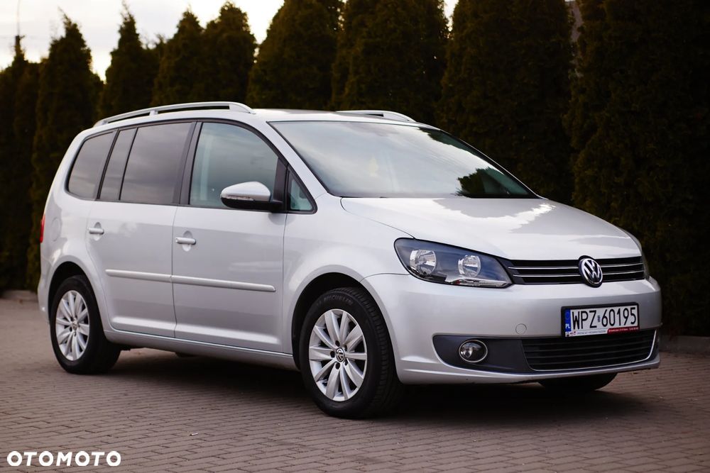 Volkswagen Touran 1.6 TDI DPF BlueMotion Technology DSG Highline - 9