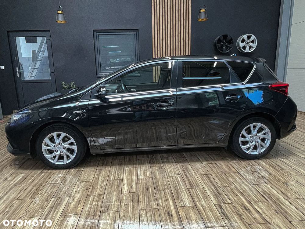 Toyota Auris Hybrid 135 Prestige - 12