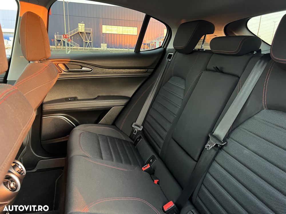 Alfa Romeo Stelvio 2.0 Turbo 16V AT8-Q4 Super - 8