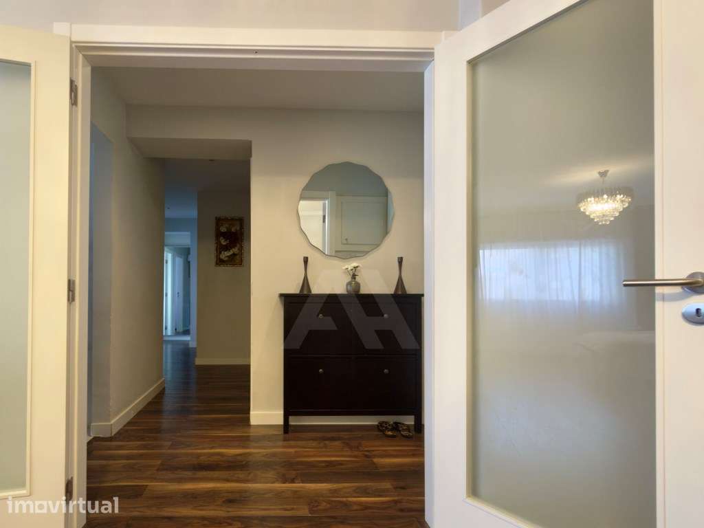 Apartamento T3 mobilado com varanda em Cascais - Grande imagem: 4/28