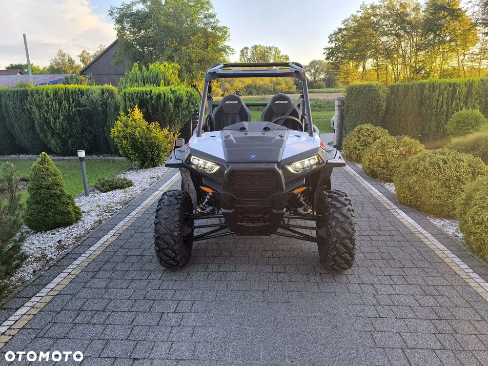 Polaris RZR - 9