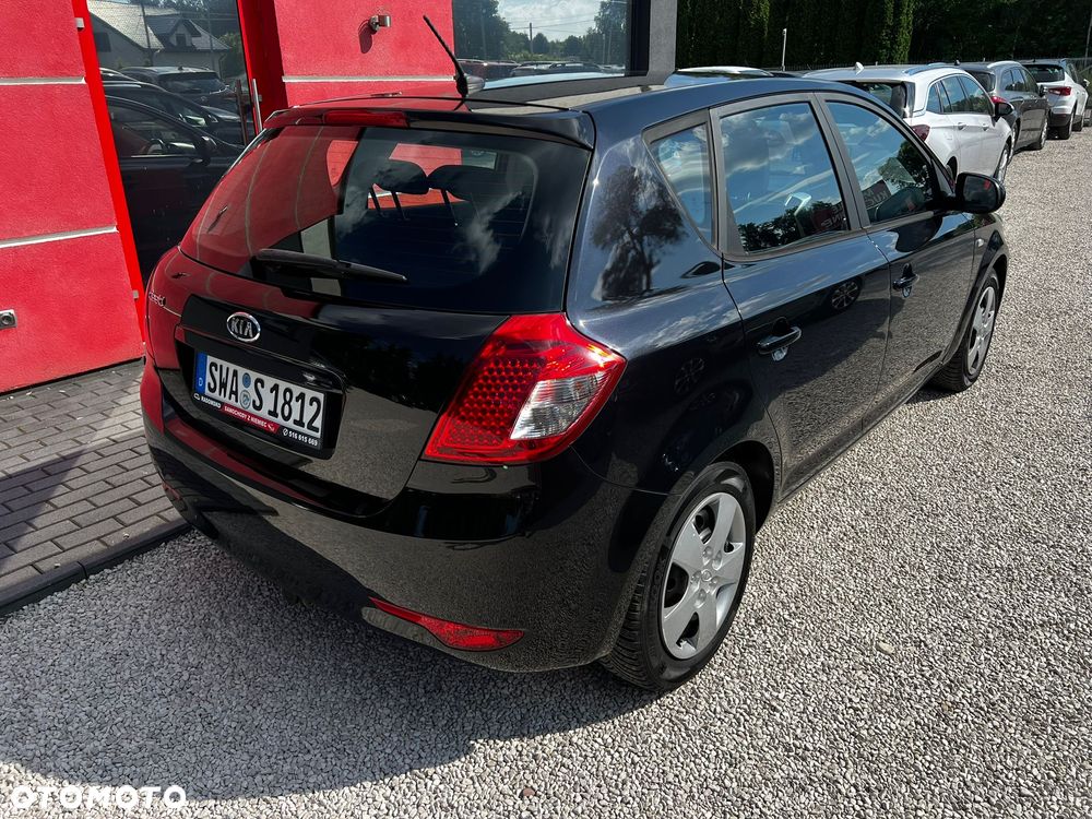 Kia Ceed 1.4 CVVT Attract - 2