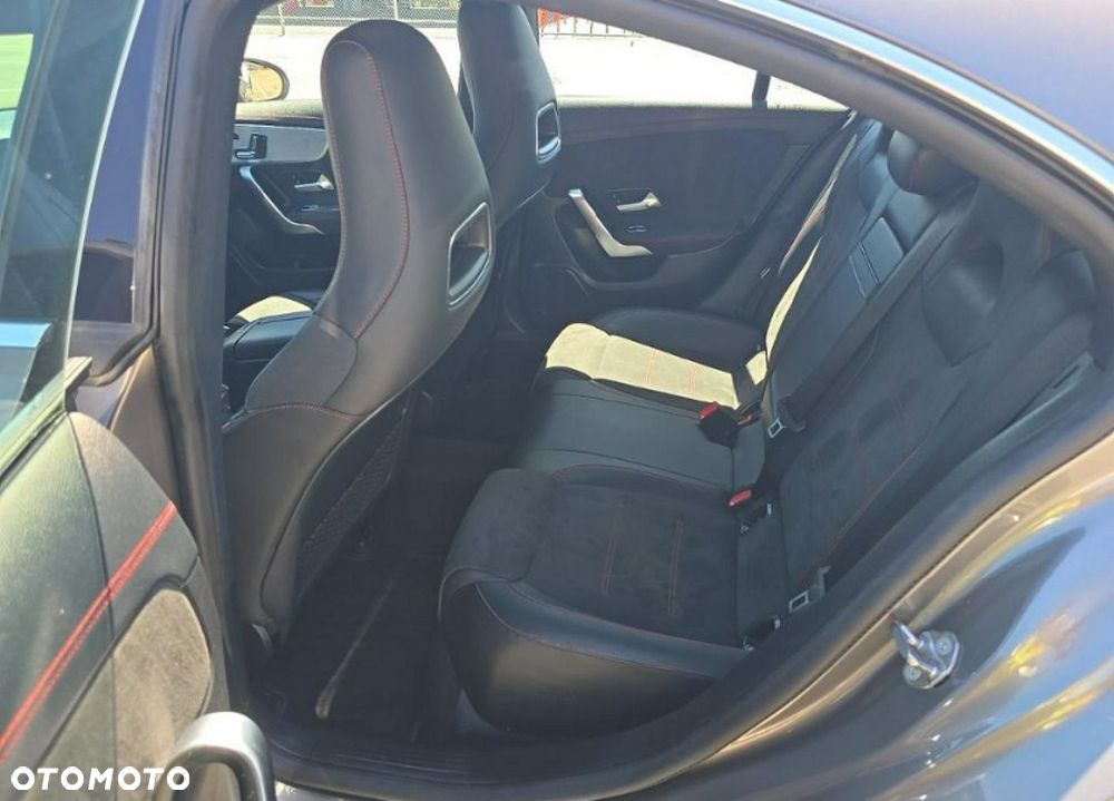 Mercedes-Benz CLA 250 4Matic 8G-DCT Edition AMG Line - 10