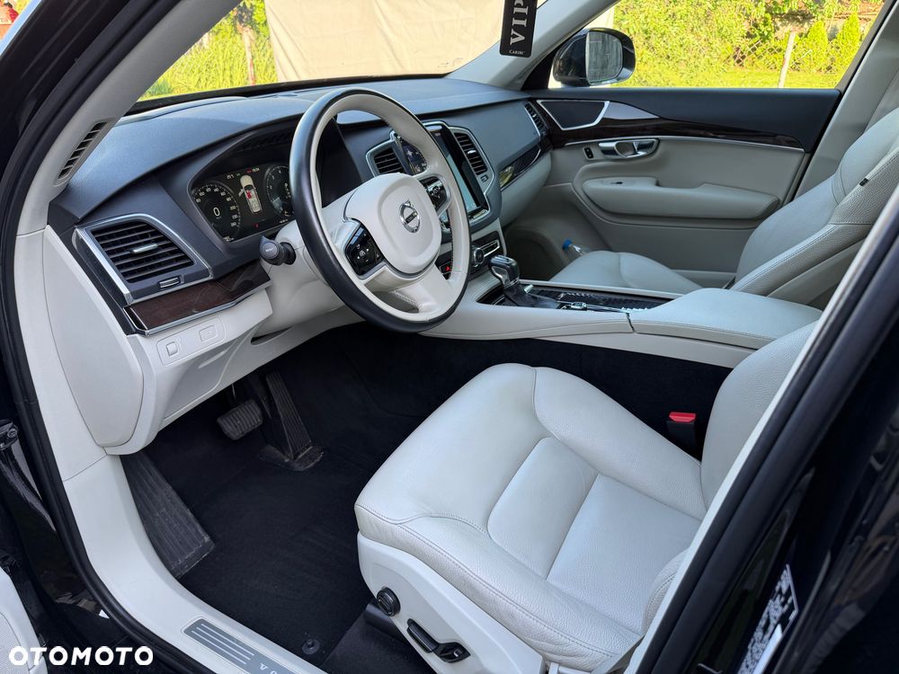 Volvo XC 90 - 5