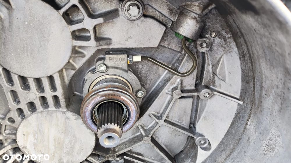 SKRZYNIA BIEGÓW MANUALNA 6-B F40 55583502 OPEL INSIGNIA A ZAFIRA C 2.0 CDTI - 6