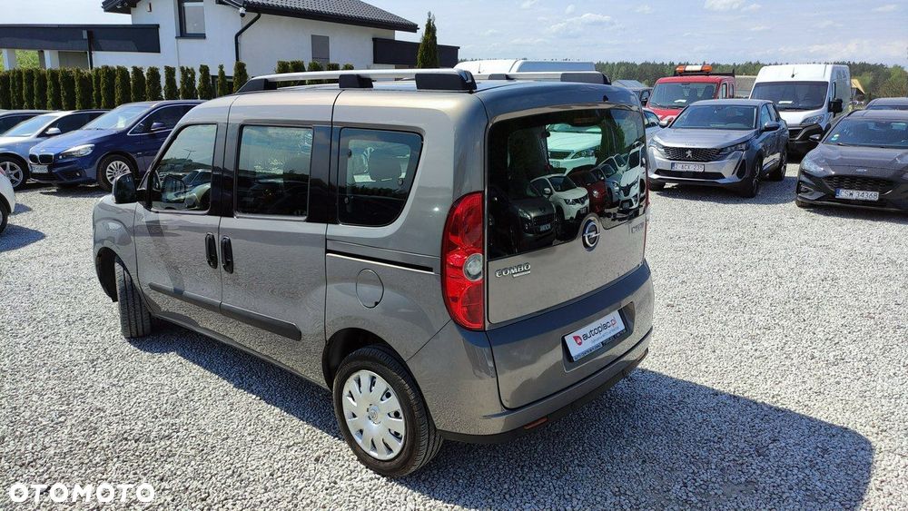 Opel Combo Tour L1H1 - 13