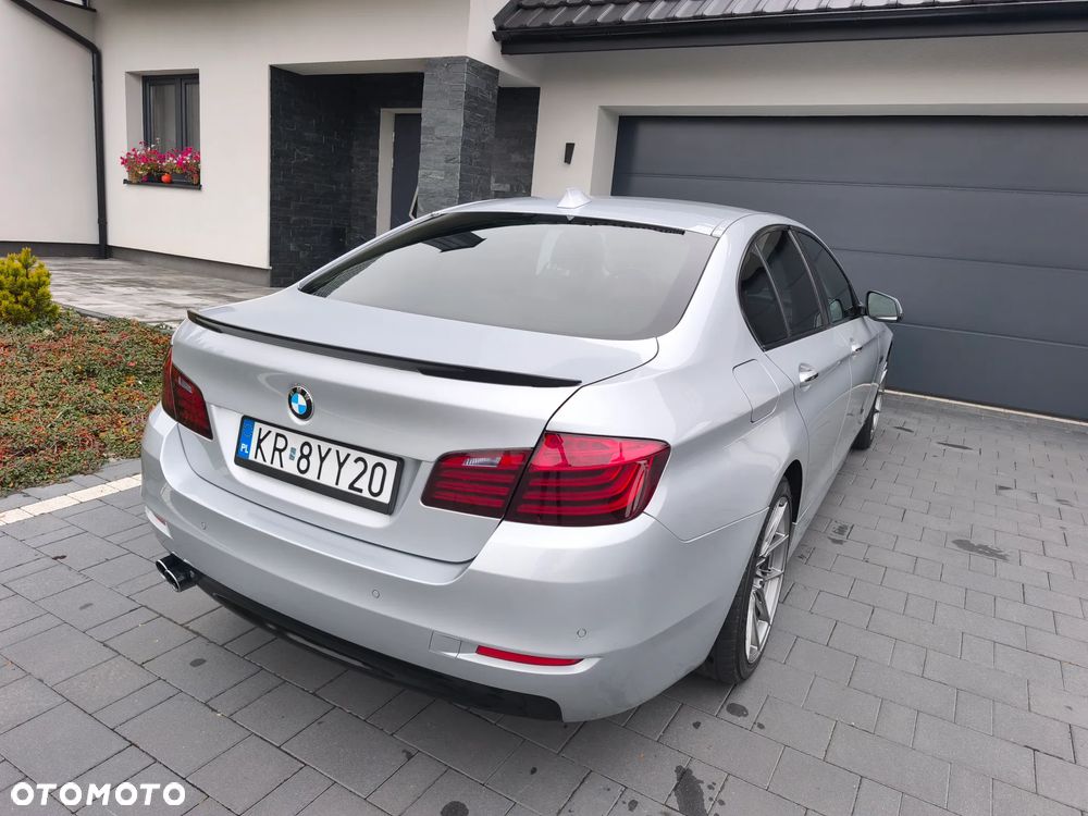 BMW Seria 5 520d Luxury Line - 14