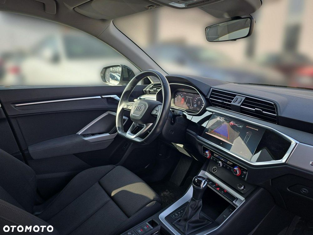 Audi Q3 Sportback - 9