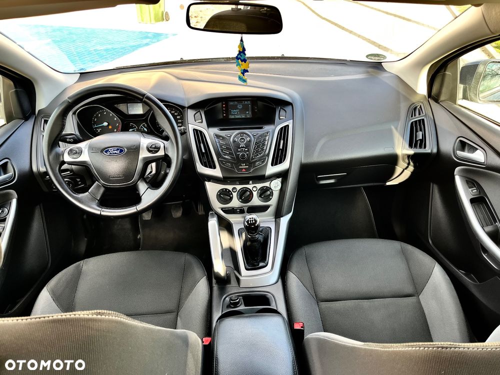 Ford Focus 1.6 TI-VCT Champions Edition - 16