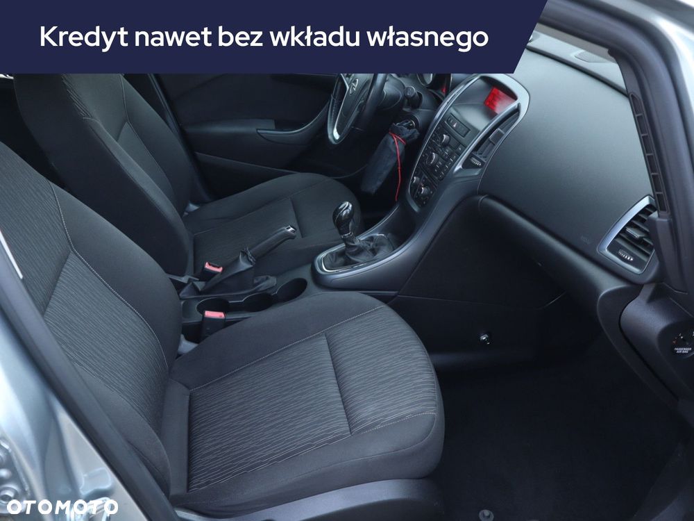 Opel Astra - 11