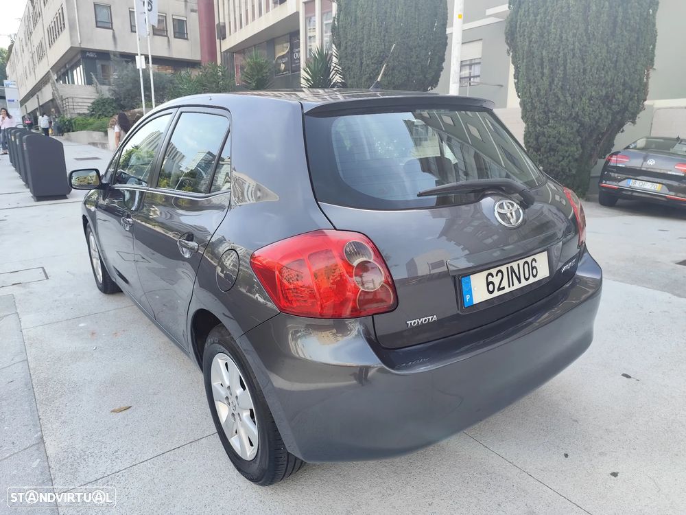 Toyota Auris 1.4 D-4D - 6