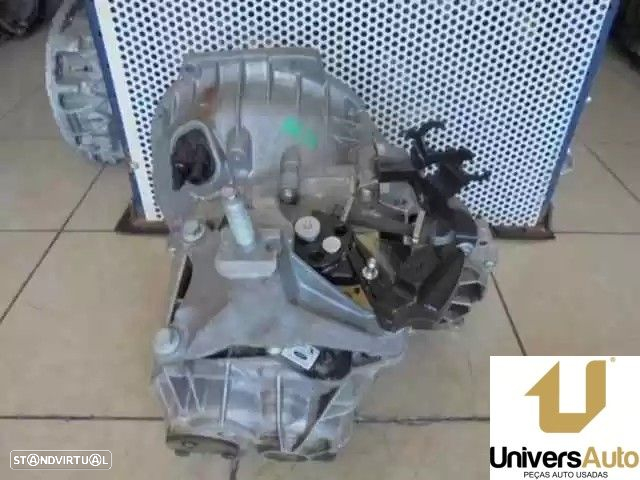 CAIXA VELOCIDADES FORD TRANSIT CONNECT 2011 -2T1R 7002 BJ - 2