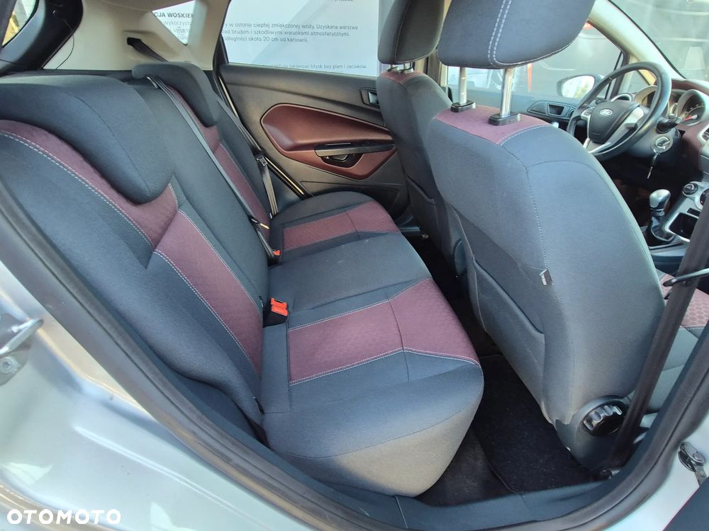 Ford Fiesta 1.4 Titanium - 31