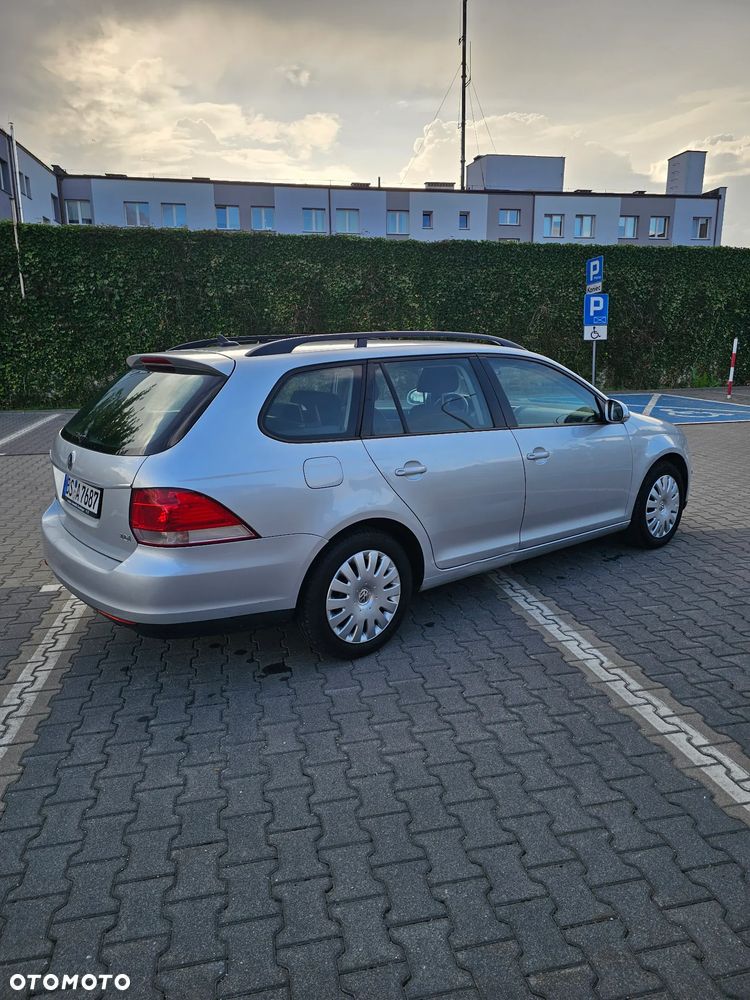Volkswagen Golf - 9